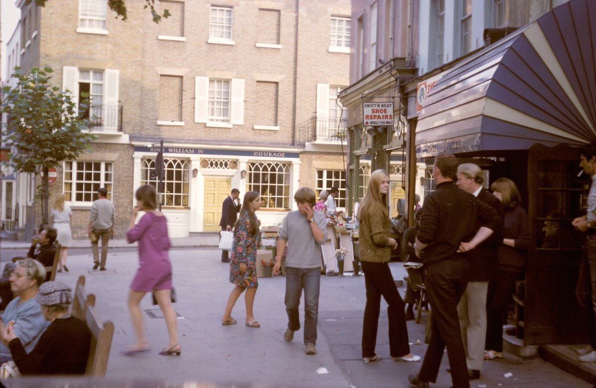 Rob Baker on Twitter "Hampstead High Street, outside the Coffee Cup in