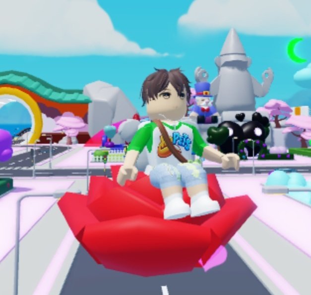 CarzoxPlayzRblx's tweet photo. Who is enjoying those new vehicles because I an love the rose love how it has the heart Partacols all around it went u fly 💚 #ropets #ropetsupdate https://t.co/H9l5lf7y7z