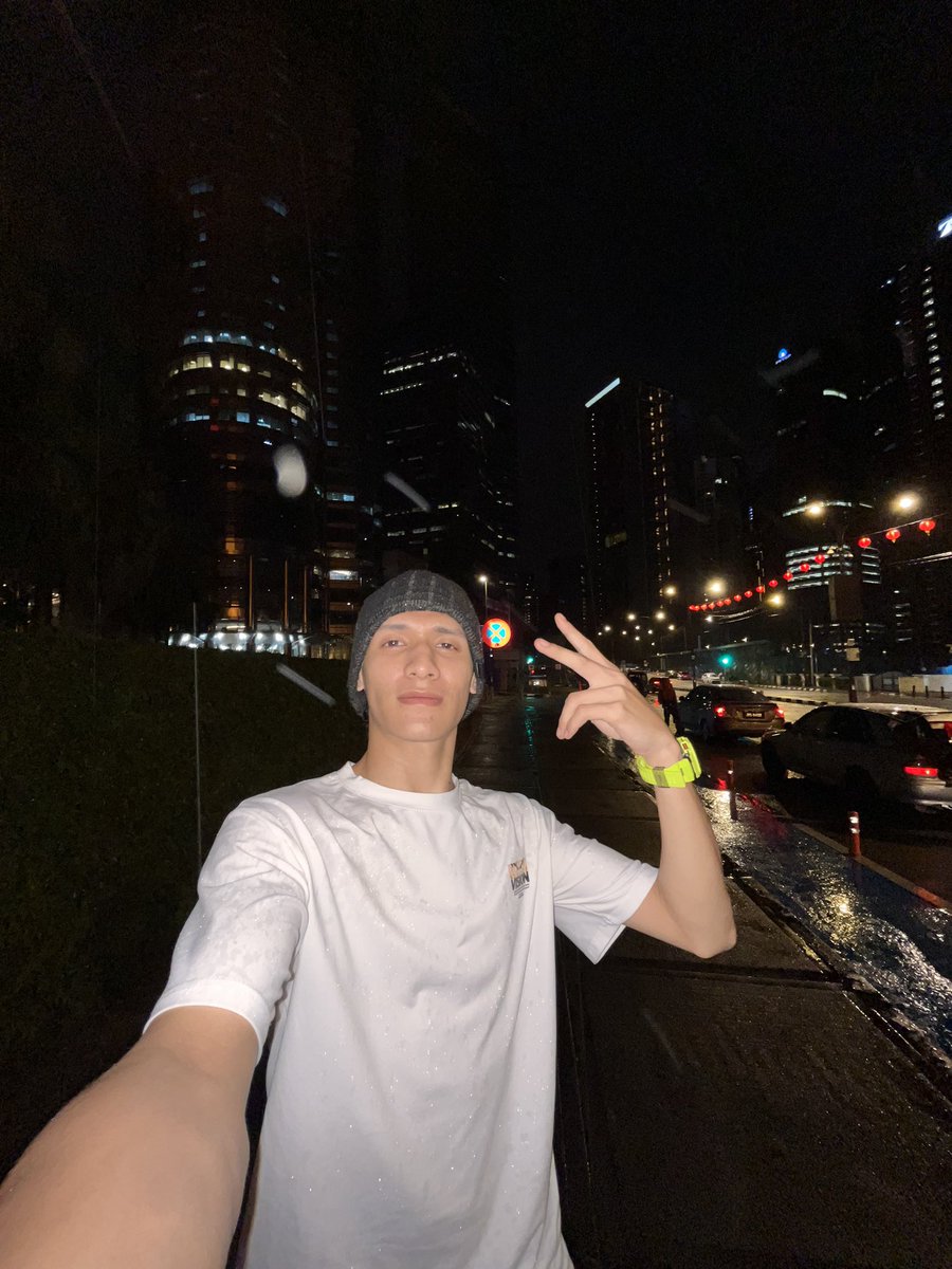muhdizz72871069's tweet photo. to much stress 🙃 https://t.co/BYF3JChM1l