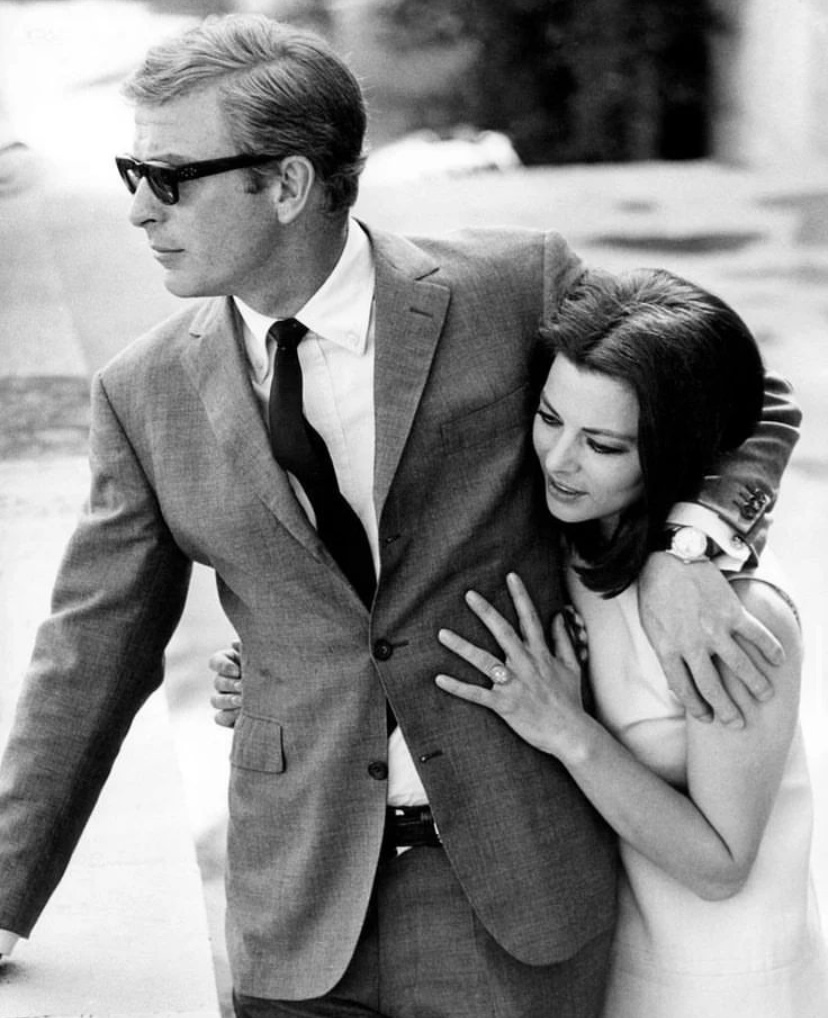 thegentsjournal's tweet image. Making our way towards the weekend like Michael Caine and Giovanna Ralli, pictured here on the set of 'Deadfall' in 1968 by Terry O'Neill.

#michaelcaine #giovannaralli #deadfall actor #icon #vintage #film #dapper #stylish #cool #gentleman