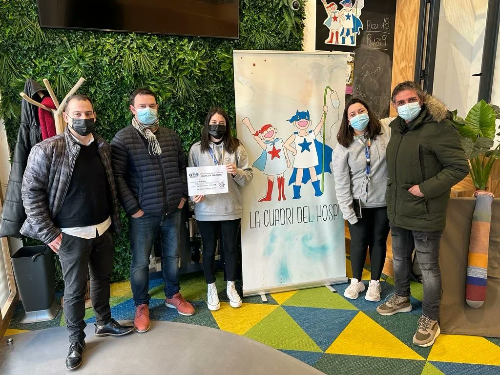 Ikhobakirolklub's tweet image. LASESARREN KIROL JAIALDIA

ZuBaIk

Estimad@s aficionad@s,

Hoy una representación formada por miembros de los tres clubs organizadores del evento LASESARREN KIROL JAIALDIA, @CbmZuazo, @BarakaldoCF, @Ikhobakirolklub y Richard Fernández de Gastro-Baske han acudido al Gunea de