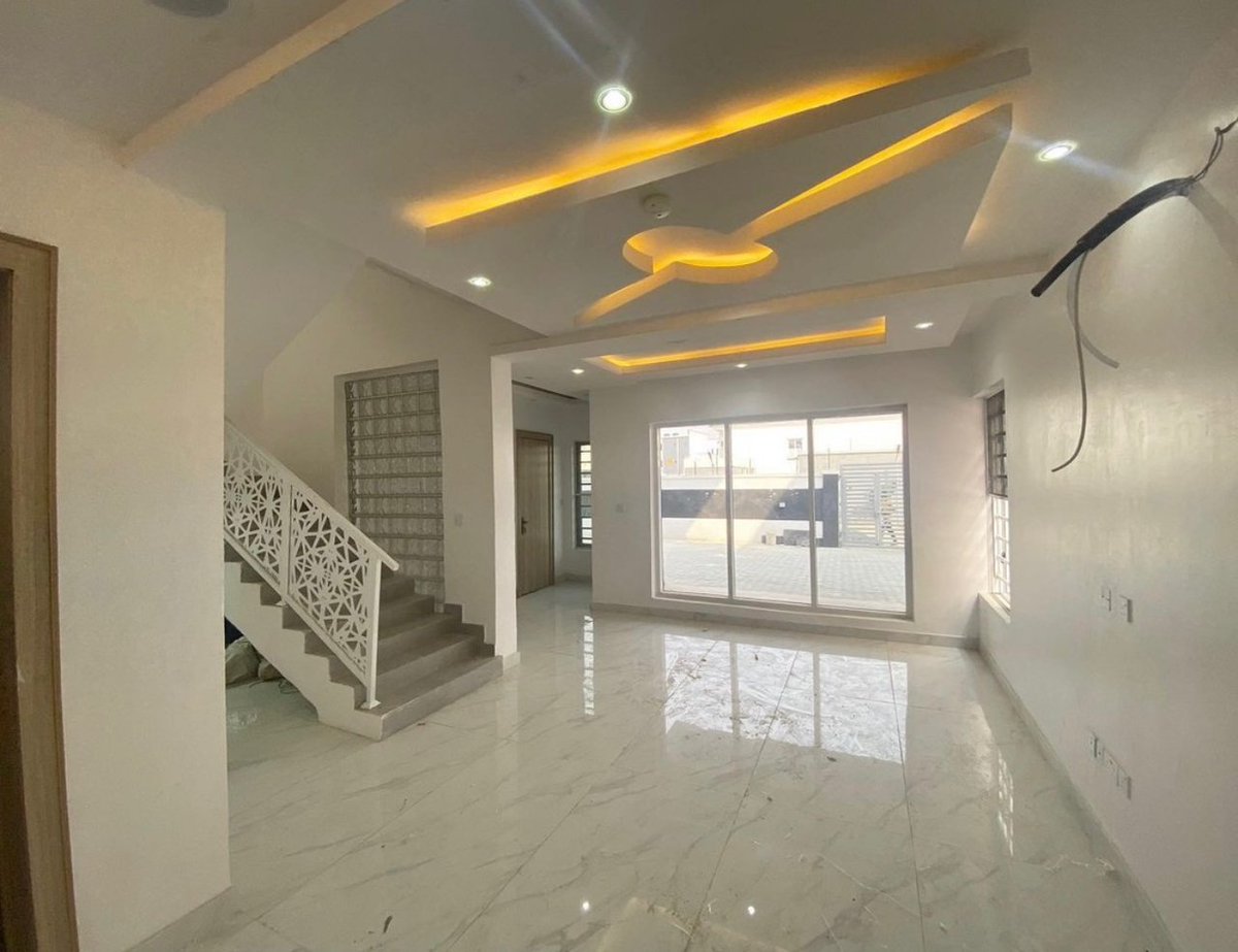Idealabodeng's tweet photo. For Sale:
Newly built 5 BEDROOM TERRACE DUPLEX
Price:₦185m
Title: Governors consent
Location: IKATE, Lekki, Lagos Island.
#idealabode #realestate | Wike | Mr P | Tambuwal #ObiDattiInAbuja #BBTitians https://t.co/w00xRohY0D