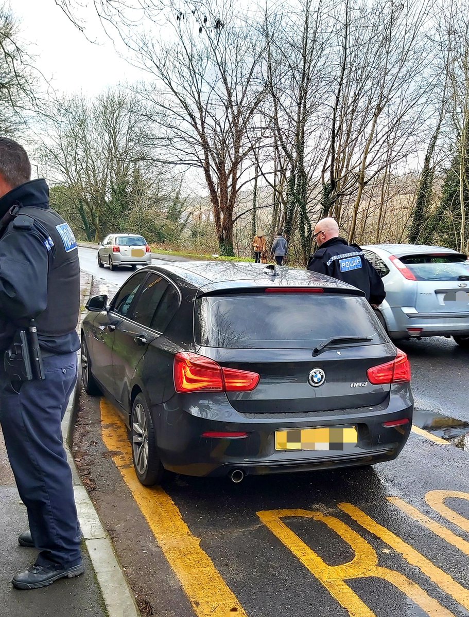 KentPoliceMed's tweet photo. Vehicle stopped by #MedwayTaskForce in #Chatham after checks revealed it had no insurance. The driver tried to lie but couldn't change the fact he is a #DisqualifiedDriver and had no #Insurance. Driver reported for all offences &amp; vehicle #Seized.
#RoadSafety #CheckYourPost RS https://t.co/goDMYoGnSm