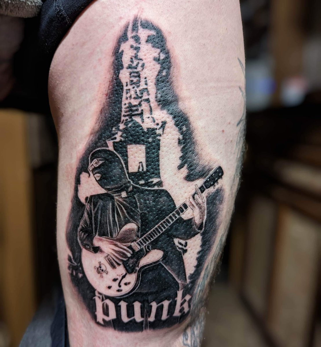 This week is the contest: The best Reverend Elvis Tattoo! And the winner is Victor Tinte H! Congratulations you get free admission for life to the police station west in Osnabrück and to our concerts! Make something out of it! #reverendelvis