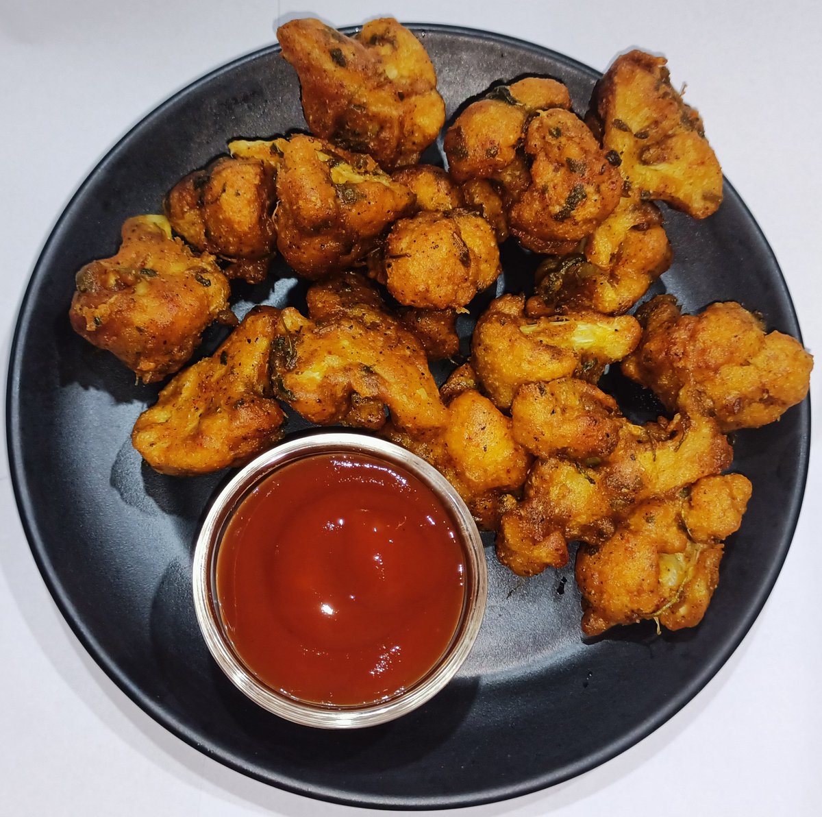 aftab_fatma's tweet photo. https://t.co/1f3C0vHM66
New Recipes 👆 
#restaurantstylechilligobi #crispygobipakoda #newrecipe #indianfood #cookmastertaskin https://t.co/ITS349XJhF