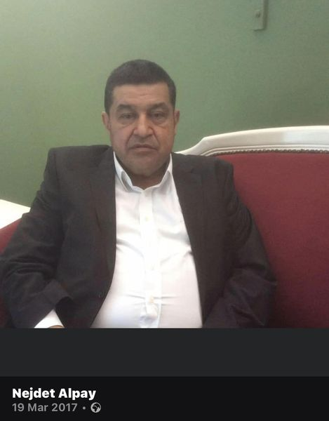 enguru06's tweet photo. DİKKAT DİKKAT
NİZİPİN GÖBEĞİNDEKİ #SHELL PETROL BENZİNLİK SAHİBİ #SÜLLÜM #NEJDET #ALPAY DAHA ÖNCE ENKAZ GÖNÜLLÜLERİ ÇALIŞMA YAPARKEN TUVALET İHTİYACINI KARŞILAMAK İÇİN PETROLE GELİYOR DİYE HEPSİNİ KOVDU PETROLÜN WCSİNİ KAPATTI DAHA SONRA ALLAH RAZI OLSUN NİZİP BELEDİYESİ https://t.co/iVPw3q3dyD