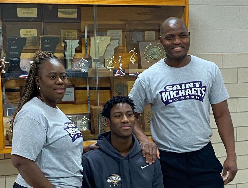capital_soccer's tweet photo. Congrats to Ronnie Riby-Williams on signing his NLI to play at @smcathletics next year! Ronnie has been a member of Capital SC since joining as a U8 and playing through his U19 club season. We’re so proud of Ronnie and look forward to watching him play in the future! https://t.co/Cdn07KJPXD