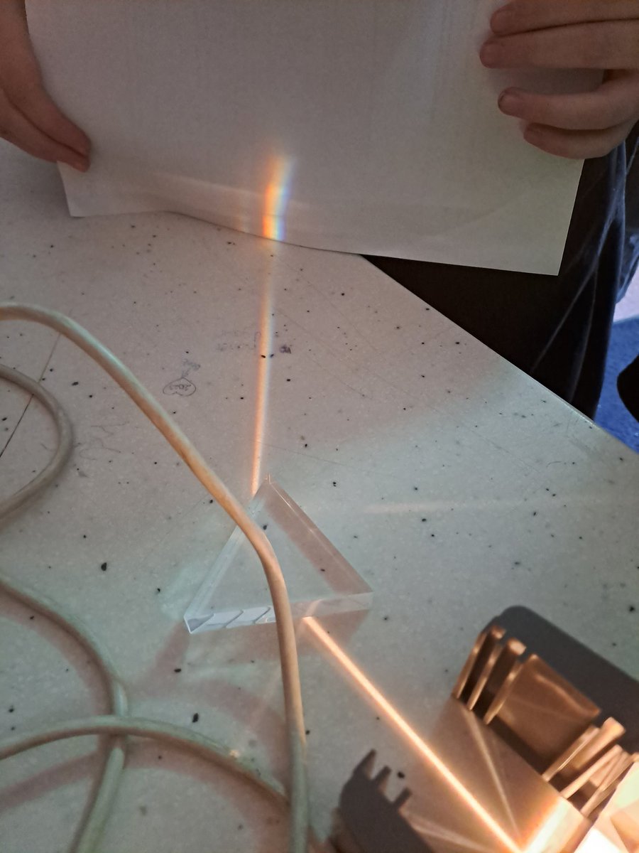 Pu94Science's tweet photo. 🎼🎵Red and yellow and pink and green, 🎶purple and orange and blue.🎶. I can sing a rainbow...

Anyone else get wound up by the lyrics of that song?
#ROYGBIV https://t.co/SdHFS89t26