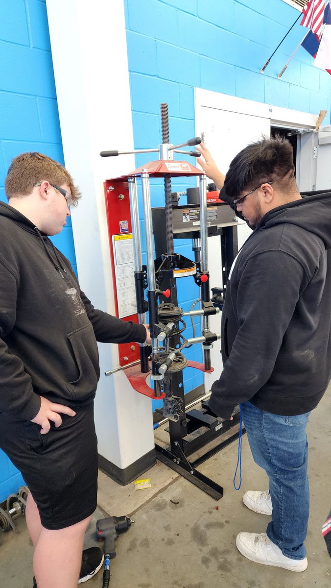 LoboMotive's tweet photo. This month the auto tech students are preparing to take certification tests, compete at area competitions, and we even have a few that are building trainers for the younger students to use. @LehmanHighLobos @HaysCISDCTE #careerready https://t.co/HJeTXmGrxh