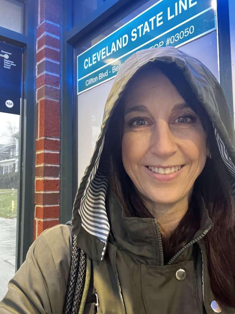 MaryCierebiej's tweet image. Day 4 #TransitChallenge Not always sunshine and butterflies, missed the earlier bus, but @GCRTA gets you there @CuyahogaCounty @countyplanning
