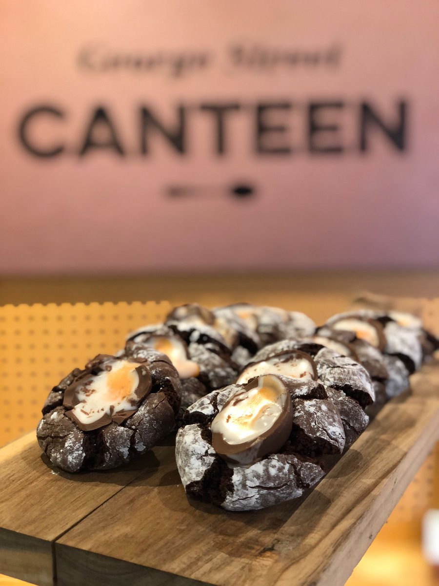 Crème egg cookies 😋