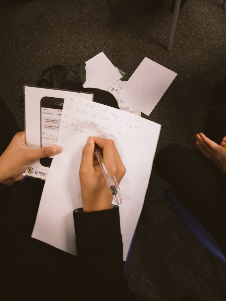 spectrumcymru's tweet photo. @Pentrehafod
Well done to the #Year7class today for your excellent engagement and group work during the session on 'Belonging.' You showed maturity when discussing David's situation. You identified important sources of support whenever you are worried, upset etc. Da iawn!💫🙋TA. https://t.co/2xZf2S5AOj