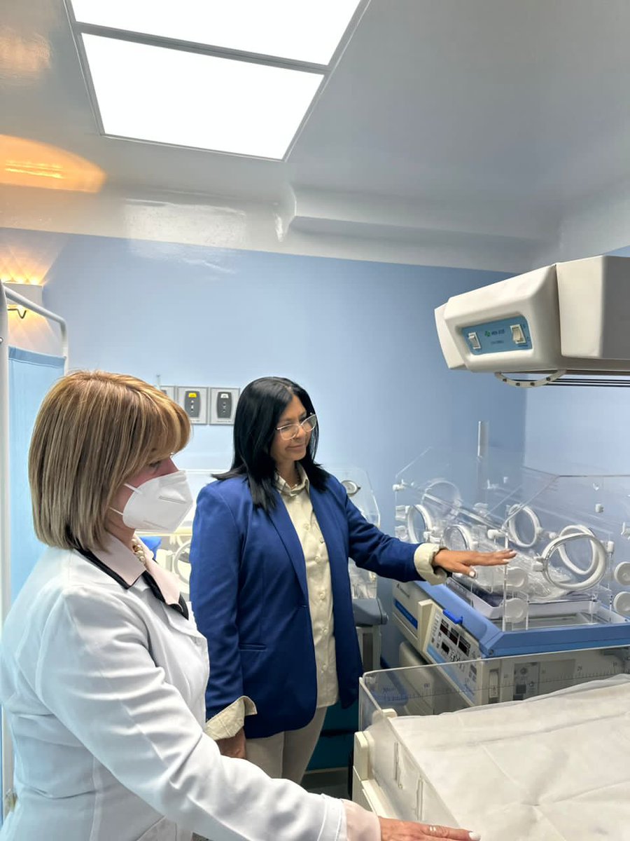 Telearagua's tweet photo. #EnFotos📸| Te mostramos como se desarrolló la reinauguración del Hospital José María Vargas del municipio Sucre.
@Soykarinacarpio
@MagaGutierrezV
@DraShirleySalud
#Aragua
#Reverdece
#SomosCaribe https://t.co/2dz9zHhuVL
