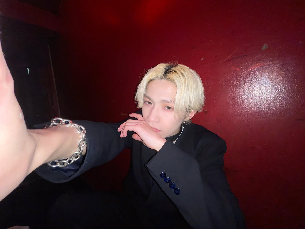 _HRKNRS_'s tweet photo. "monkey party"
THANK YOU VERY MUCH!!
RAiKI君ソロ曲に連続カバー曲と盛り沢山LIVEで一体感がたまらなく好きでした!!
みんなと作る、あの空気いいなあ。
ここでのRAiKI君誕生日おめでとうは当日にしておくとしよう。笑
今日も沢山感謝感激☺︎✌︎
明日はリリイベ何卒です🥴❤️🔥
#FLS_7 #HARKEY https://t.co/ni9egTXSLH