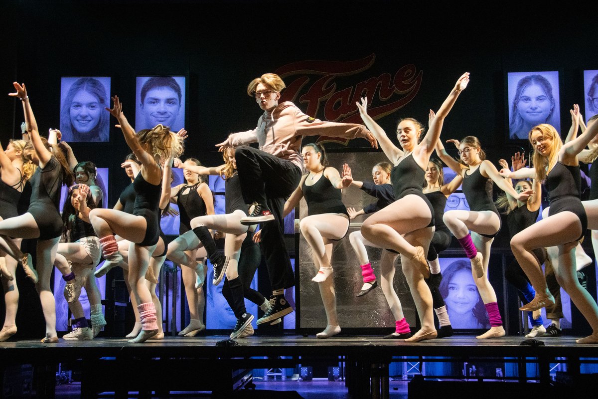 HelesCPA's tweet photo. ⭐️FAME FEVER HAS HIT HELE'S⭐️
We are now completely SOLD OUT for the rest of the week!
#teamheles
#learnhowtofly
#fame
@HelesDrama
@High_Heles https://t.co/OVtKc8xevr