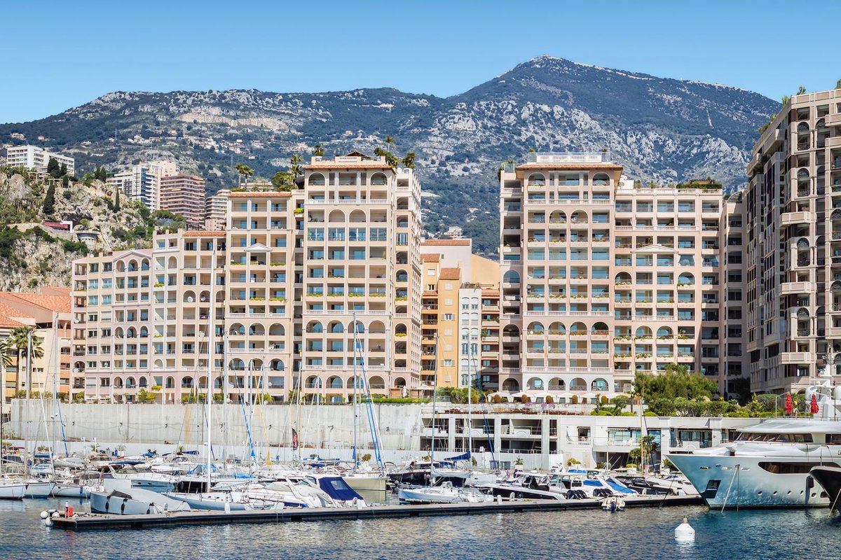 AFIMMonaco98's tweet photo. NEW UNFURNISHED 2-ROOM APARTMENT! 👇🏼
Located in the Fontvieille district, we have a 2-room #apartment of 130 sqm, soon available for #rent. Comes with a 24 sqm terrace, a cellar, and parking.

Rent: €9.000 + utilities

Contact us: +377 97 97 87 87
#montecarlo #monaco #realestate https://t.co/2xAf3X5dmr