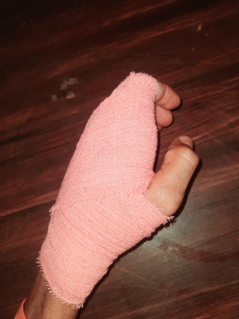 AjayPandeyTV9's tweet image. मालिक तेरी रजा रहे और तू ही तू रहे,
बाकी न मैं रहूँ न मेरी आरजू रहे ..!
.....
#MereMahadev
#Jaunpur | #Zindagi | #SachchiBaat 
#AjayPandeyTV9