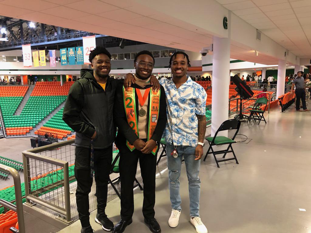 MartinIsland21's tweet photo. Happy Birthday To Big Bro Man. Continue Being You And A Great Big Brother. Love You Man❤️ #Big23 @kendan1761 https://t.co/ZqDgKGElly