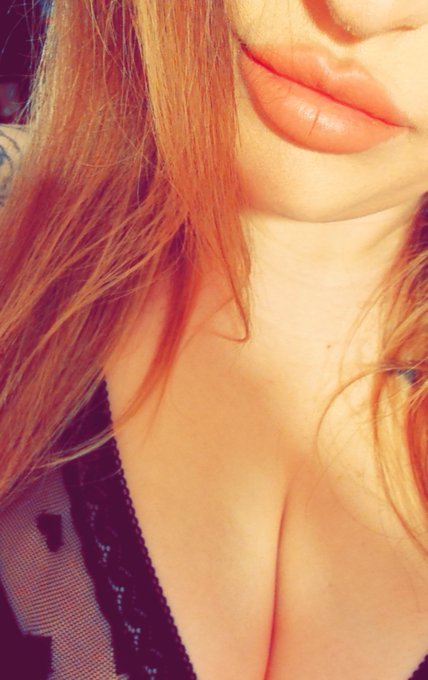 Who gonna be my first sub on OF... 😜😜 https://t.co/iVPrJrQnX7 #buyingcontent #sellingcontent #onlyfans<a href="/tag/onlyfans"class="tags"><span>#onlyfans</span></a><a href="/tag/sellingcontent"class="tags"><span>#sellingcontent</span></a><a href="/tag/buyingcontent"class="tags"><span>#buyingcontent</span></a>