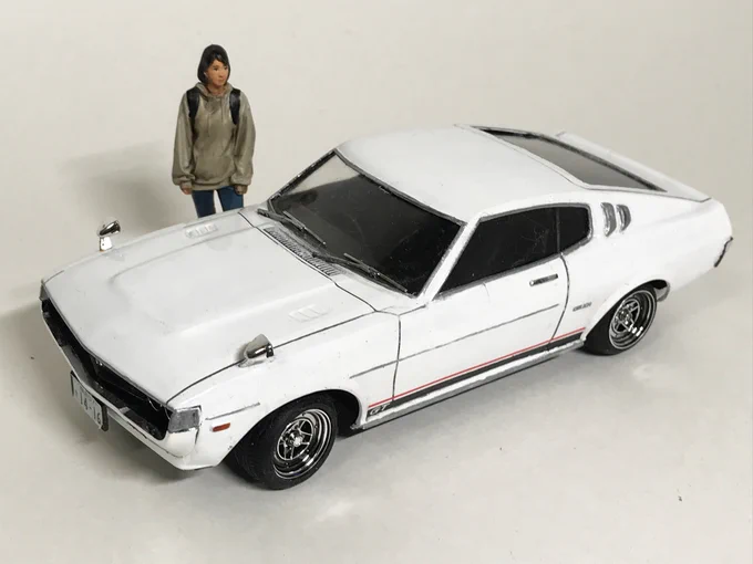 #これを見た人は好きなトヨタ車をあげる 意地のアクリル筆塗りw 