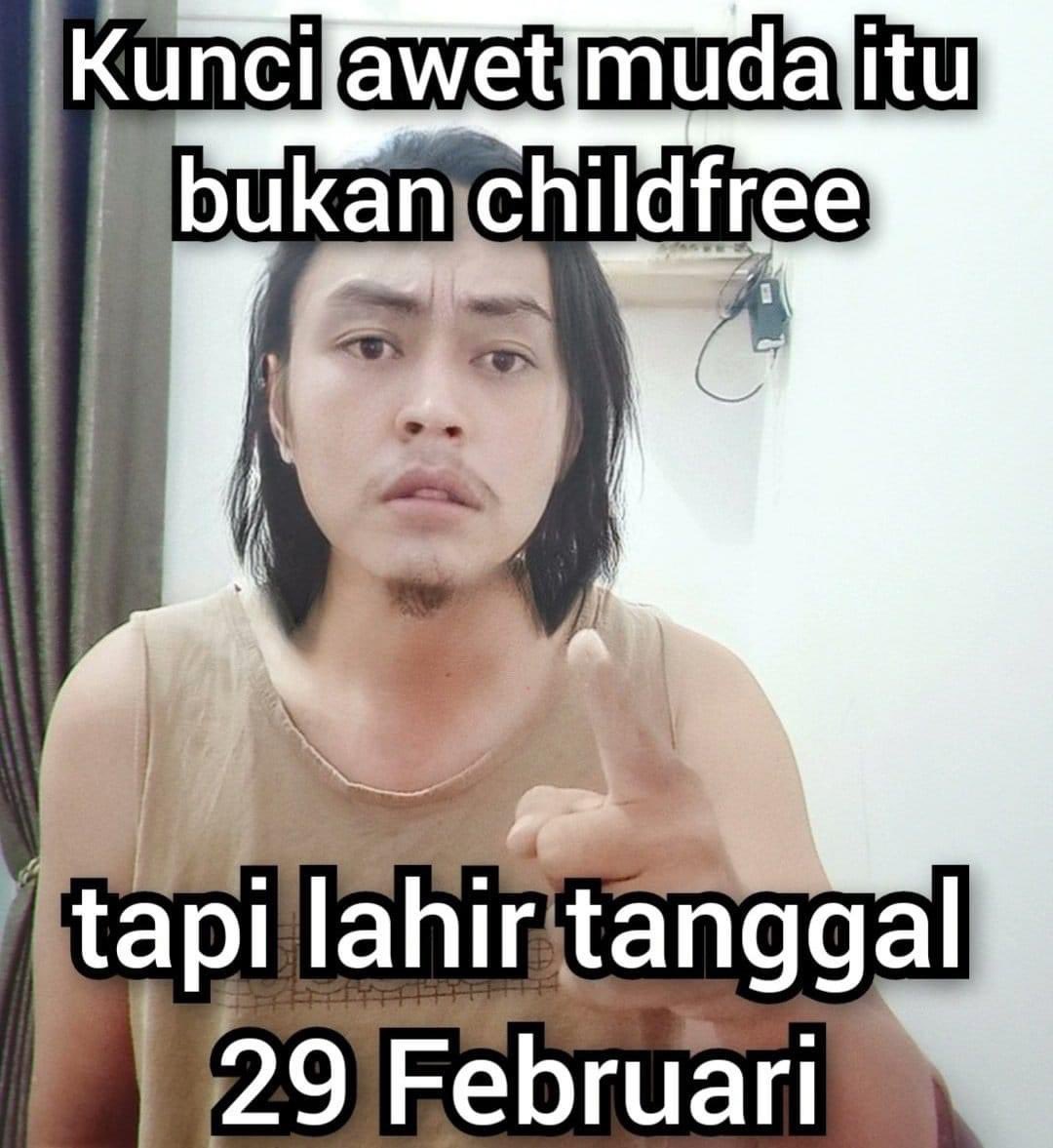 recehtapisayng's tweet photo. Gimana gak awet muda, ultah dia aja 4 tahun sekali aowkaowk https://t.co/7qDcvHllEP