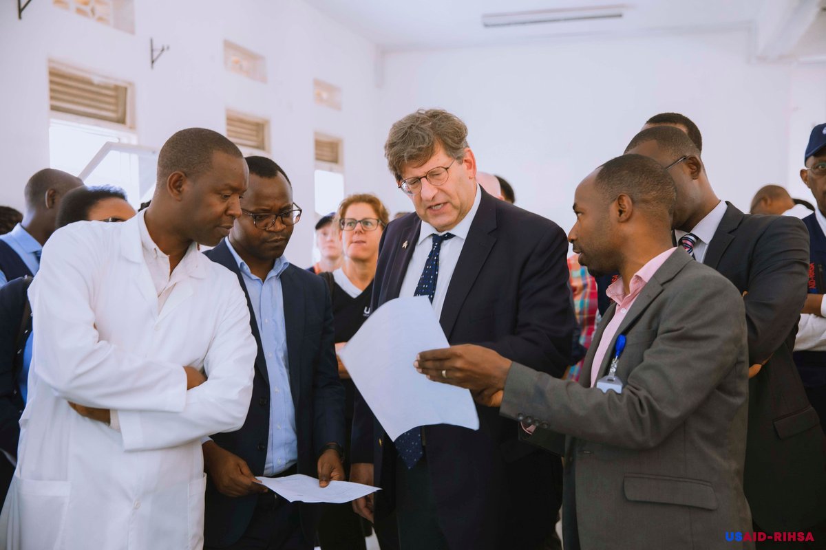 The purpose of the visit was to witness first hand the USAID Rwanda’s support to the health sector through its implementing agencies <a href="/USAIDRIHSARw/">USAID RIHSA Rwanda</a>,<a href="/IntraHealth/">IntraHealth International</a>, and @GHsupplychain