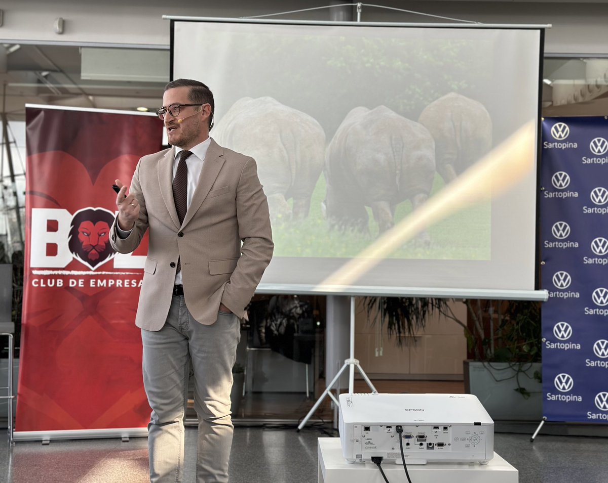 🚙 El Club de Empresas de #CasademontZaragoza asiste en <a href="/VW_Sartopina/">Volskwagen Sartopina</a> a una ponencia sobre liderazgo empresarial

👨‍🏫 Impartida por <a href="/TorresQuilez/">Jorge Torres Quilez</a>, emprendedor, divulgador y profesor en <a href="/esiczaragoza/">Esic Zaragoza</a>