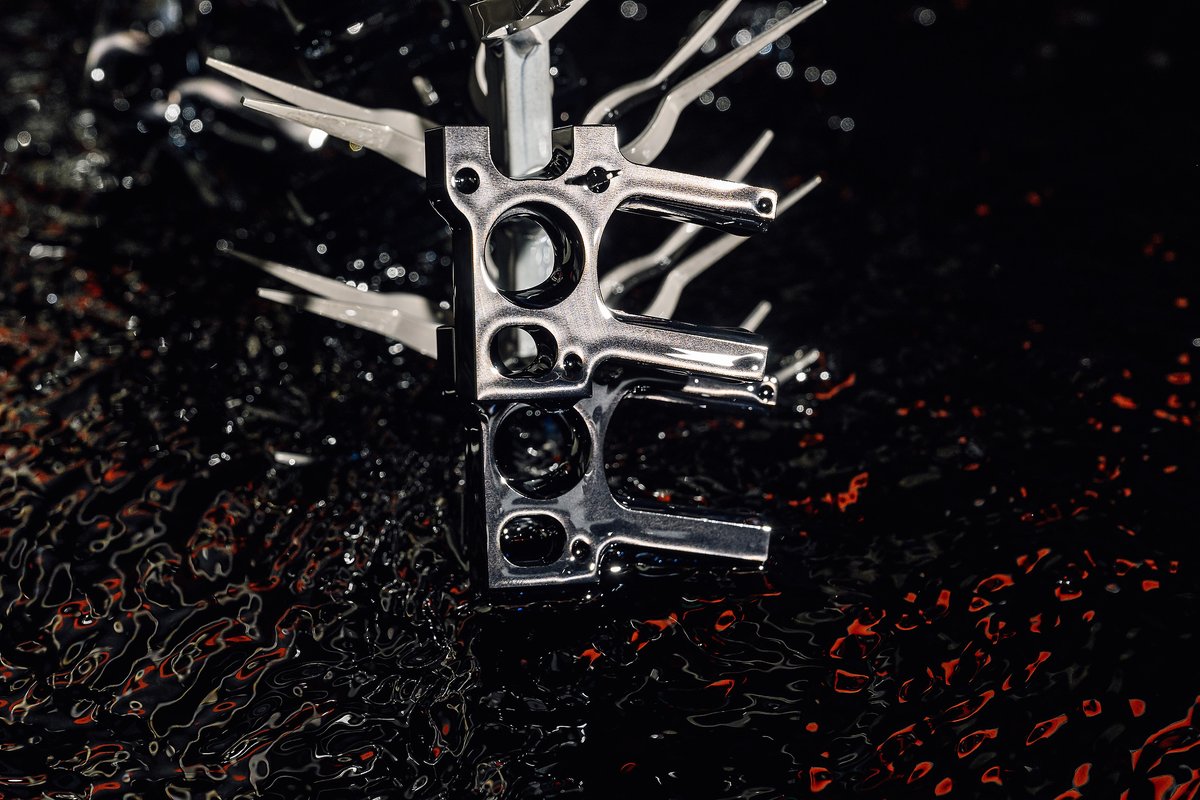 TeamXRAY's tweet photo. XB8E Motor Mounts in production. How it is made. 100% Made in Europe. 100% Made by XRAY. #HowItIsMade #XRAY https://t.co/E8WFwrdeJ7