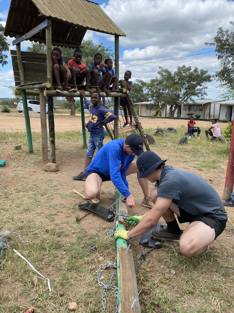 SimunyeUS's tweet photo. We have been partnering with local communities in South Africa for 17 years. 4 day care centers built, teachers trained, classrooms resourced. Leaving for our next trip in March with 22 volunteers! Please donate at https://t.co/bVPab8LWMZ https://t.co/yre3K6Iz61