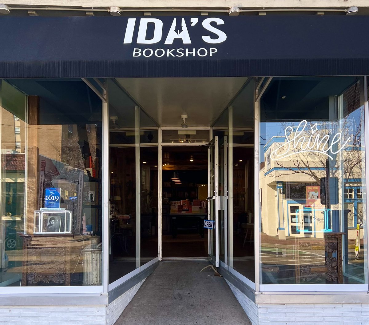 Be sure to stop by Ida's Bookshop (734 Haddon Ave) this month, where they'll host special Black History Month events each Sunday. On Sunday February 11th, the choir Legacy will be performing freedom songs beginning at 12:00pm, so listen while you browse. 📚