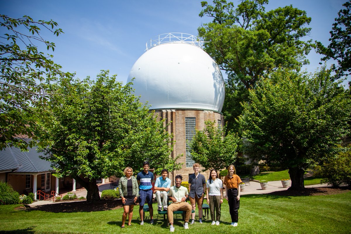 CarnegiePlanets's tweet photo. 💫 Are you an undergrad in DC, MD, or VA who is ready to kickstart your science career? Apply for our summer internship before the deadline on February 20th.
Don't miss out on this opportunity! 👇
https://t.co/hGajm5IPwX
#SURI23 #STEMinterns #SummerInterns https://t.co/5lLzb5BjLh