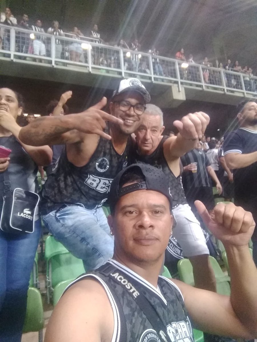 manchanegratmn's tweet photo. Galo x democrata-sl 
Campeonato Mineiro 2023
Um salve para nossos amigos da Força Atleticana Revolucionária e Chopp Alvinegro https://t.co/G0HEjIbr9h