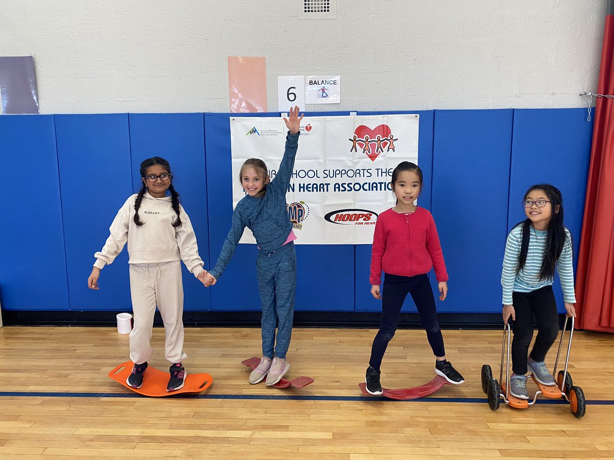 Amanda Carlson tweet media