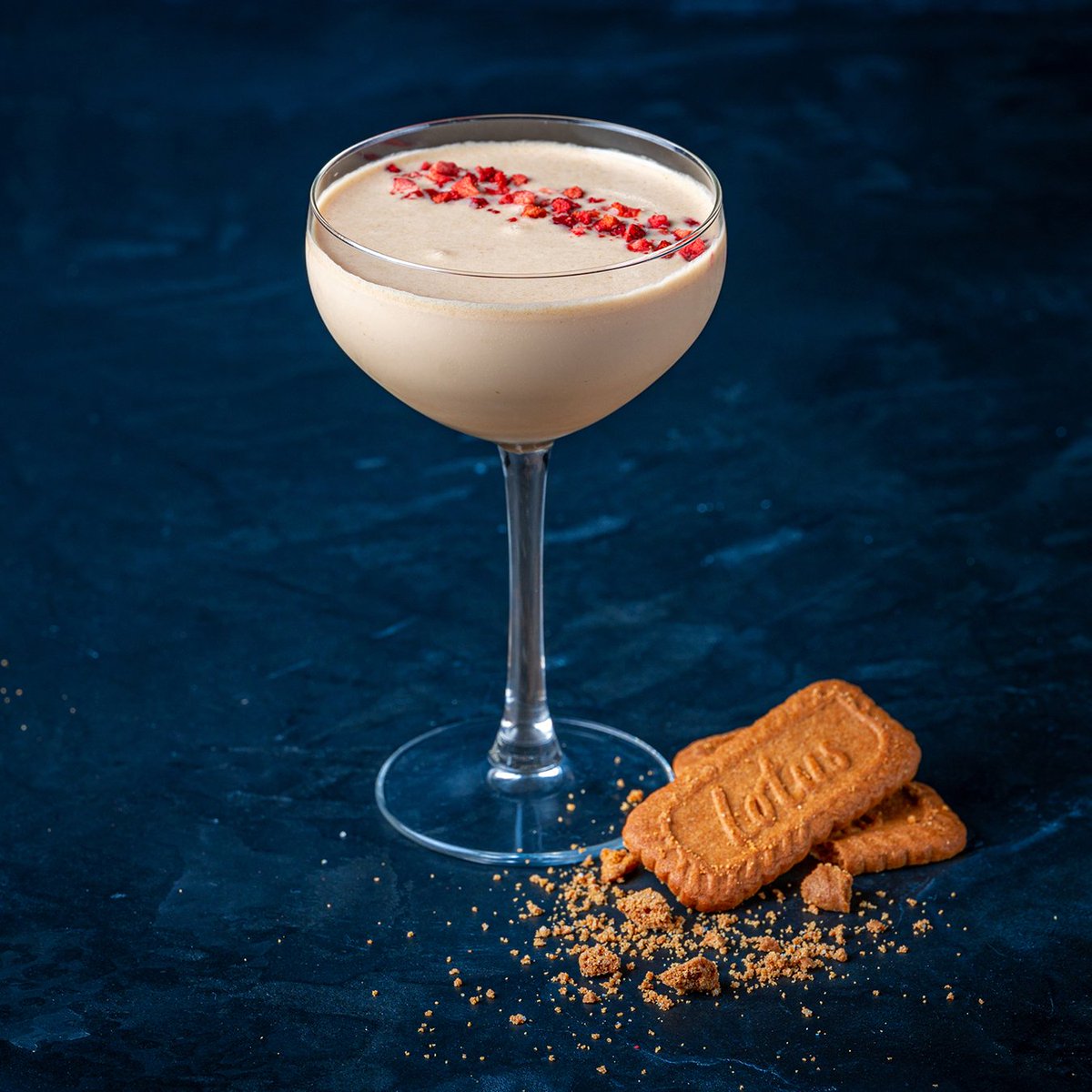 on valentine’s day, we all wanna hear those three lil words: ‘lotus biscoff cocktail’ 💘 the ‘swipe right’, servin’ 10th–17th february 😘