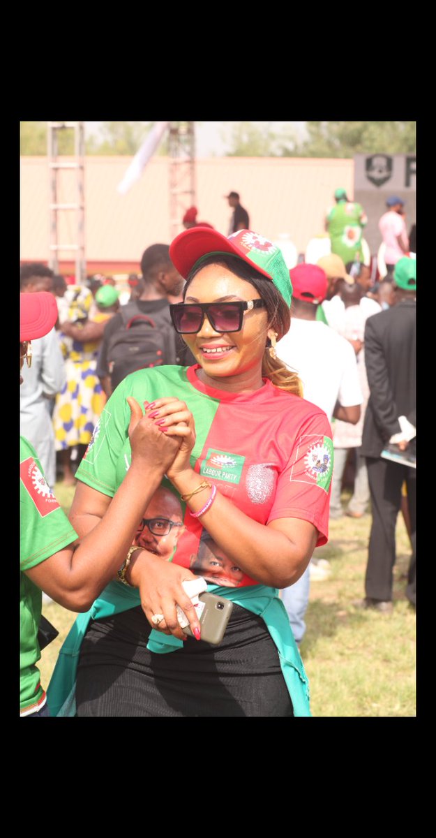 Bina_C2's tweet photo. Yes, i am Obident, Yusful &amp; Pretty 
3 in 1 package 😁

#AbujaRally 
#ObiDattiInAbuja https://t.co/uN2Duo4eNm