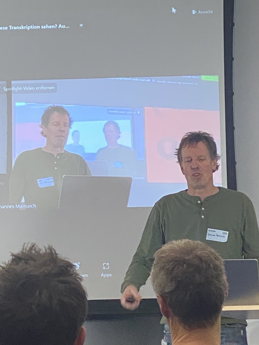 Anja Weitemeyer (@anja_ux) on Twitter photo Ist das #inception?
Oder liegt das am Bier aus der vorherigen Präsentation, dass ich <a href="/docjoe/">Johannes Mainusch</a> vierfach sehe 🤪
Grüße aus Hamburg aus der Tchibo Zentrale - Live dabei beim #pechakucha Finale der
#oopdigital <a href="/oop_conference/">OOP Konferenz</a> Ist das #inception?
Oder liegt das am Bier aus der vorherigen Präsentation, dass ich <a href="/docjoe/">Johannes Mainusch</a> vierfach sehe 🤪
Grüße aus Hamburg aus der Tchibo Zentrale - Live dabei beim #pechakucha Finale der
#oopdigital <a href="/oop_conference/">OOP Konferenz</a>