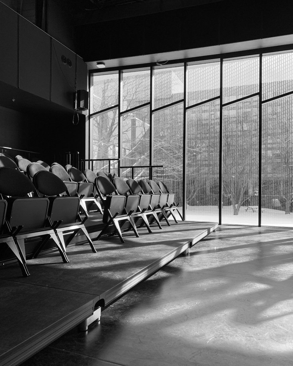 improvcommunity's tweet photo. #ImprovLab is underway✨ Risers and chairs have started to make their way into the space and our Musical &amp; Tech Production Coordinator Lisa is hard at work training staff, installing tech, and coordinating logistics before we can begin to accept bookings. Stay tuned for updates! https://t.co/47XQCePn7h