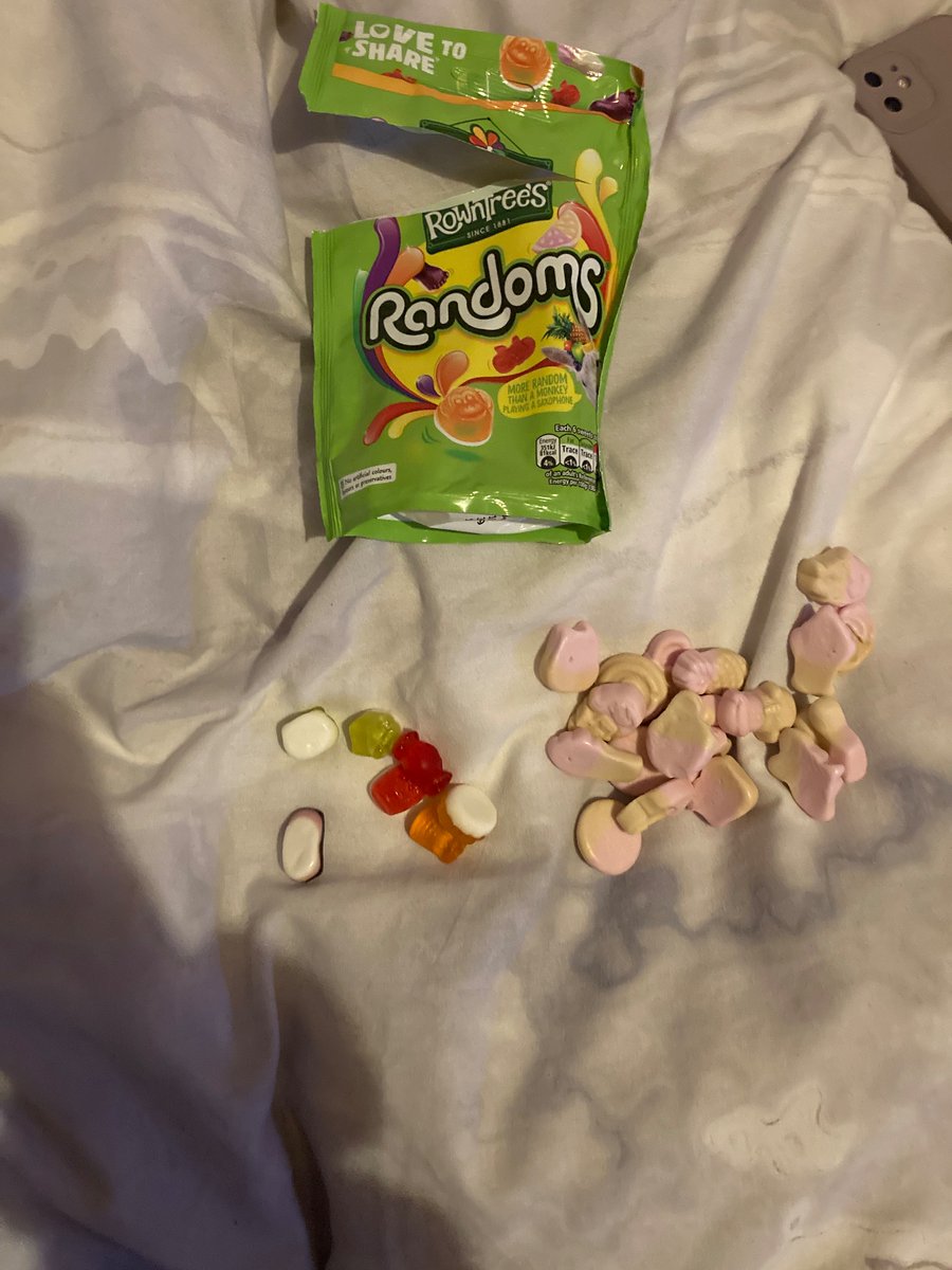 JakeKramp's tweet photo. Ayyyoo @ROWNTREES what is this monstrosity 🤮 I know they’re called randoms but no need to punish people 🥲 https://t.co/pzYgPlb1BW