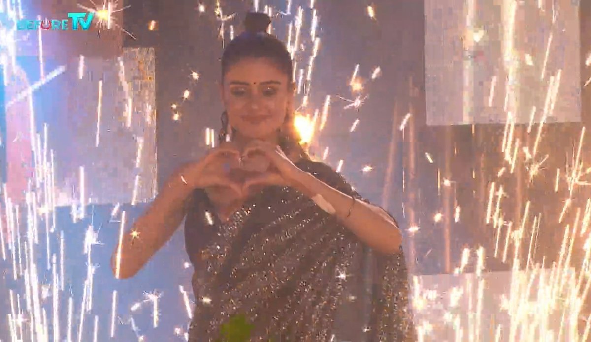 BiggBoss_Tak's tweet photo. Rate Priyanka Chahar Choudhary Journey Video on scale of 1 to 10.

Retweet If BLOCKBUSTER
Like If Hit https://t.co/ZMYw06nVaA
