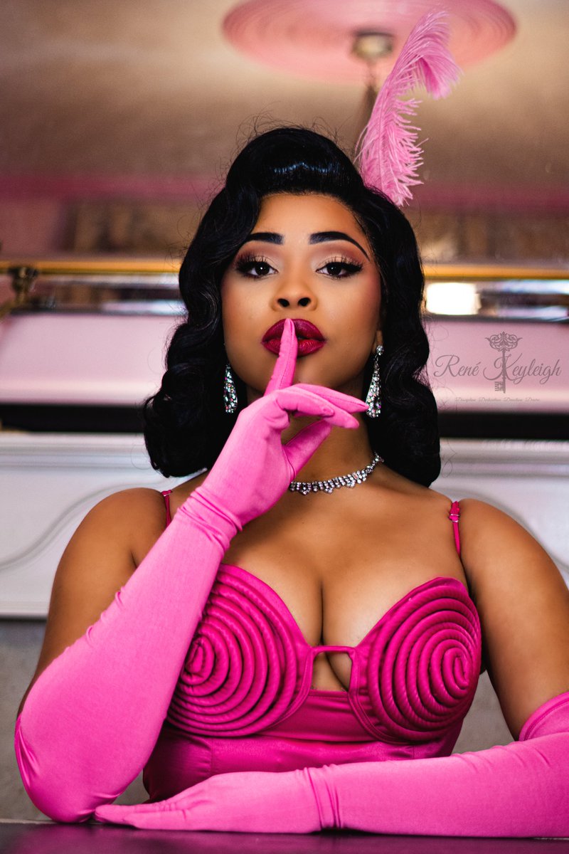 There is nothing wrong with surrendering to your feminine desires. I will transform and guide you along your feminine journey.

My fem-etiquette program will help you connect with her 

Photo by <a href="/HouseOfDouleur/">Charlotte Douleur</a>

•Feminisation •sissy •crossdresser •satin •Feminine •pink
