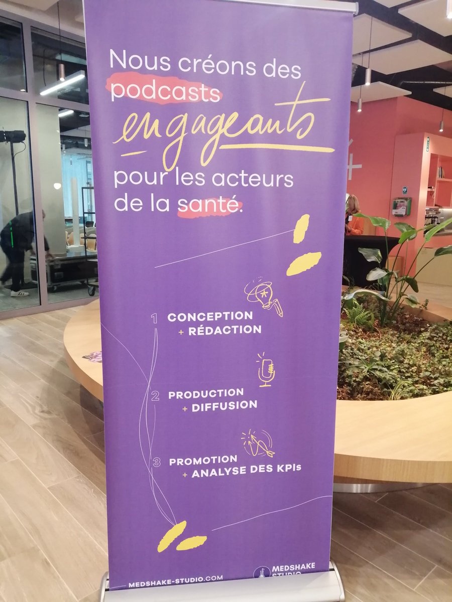 EPierga's tweet photo. #festicomsante la première cérémonie du #prix du #podcast #sante francophone : c est parti !
@FestiComSante @medshakestudio @NoelDominique @EricPhelippeau @DeRodellec @ancampetre https://t.co/o7h4B4Ge2w