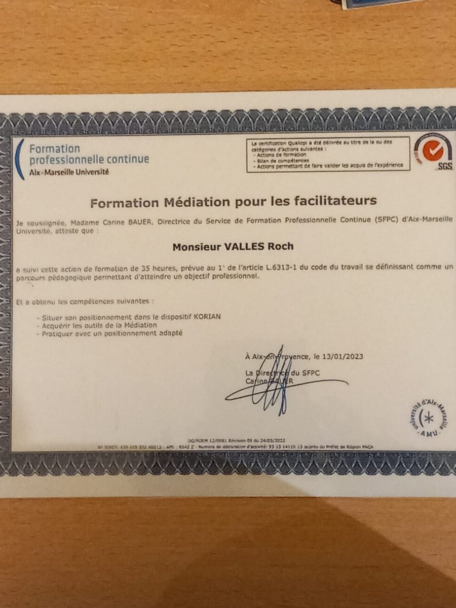 VallesRoch's tweet photo. J'ai le grand plaisir de vous annoncer que ce matin j'ai reçu des mains de Thomas Pretot et de Nicolas Merigot mon diplôme de Facilitateur en Médiation. Dans le cadre de l' Entreprise à Mission, nous allons mettre aux service des salariés la possibilité de bénéficier de Médiation https://t.co/3TxijbcQq4