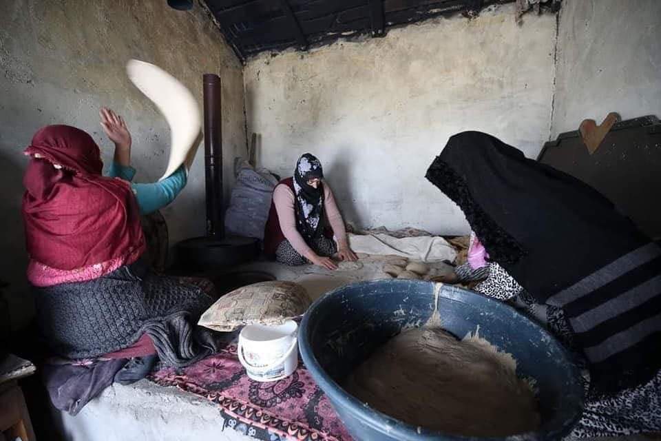 bennu0634's tweet photo. Başka ülkelerin derin devletleri vardır.
Bizim ise her felakette ortaya çıkıp Ülkeyi omuzlayan DERİN BİR MİLLETİMİZ vardır...

#depremsondakika / Ayşegül / Tapu Cumhurbaşkanı Erdoğan / TUSİAD 
Arap / Selçuk / OHAL / Prof https://t.co/ECr3ctiwpd