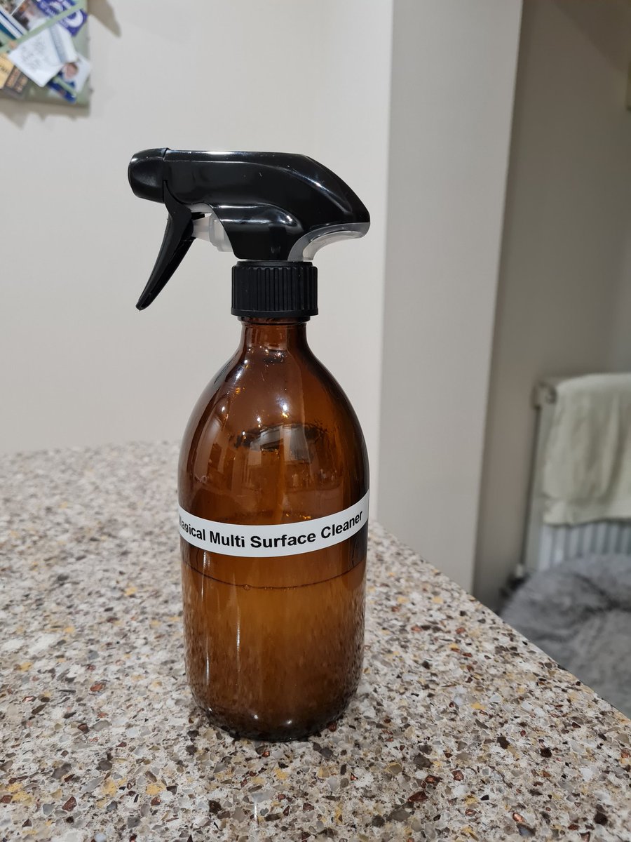 HeatherParr3's tweet photo. Best Christmas present (as requested), enjoying taking steps towards greener cleaning products. #Doingmybitfortheplanet you can too! Thanks @nancybbakes https://t.co/Fh5Vy8sGLB