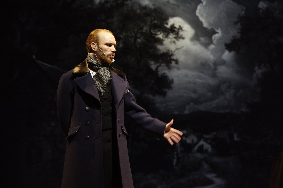 bdelourdesmusic's tweet photo. Le commissaire Jacomet, interprété par @Gregodeck
#bdelourdes #bernadettesoubirous #spectacle #musical #gregorydeck https://t.co/GJ4uDco7Wu