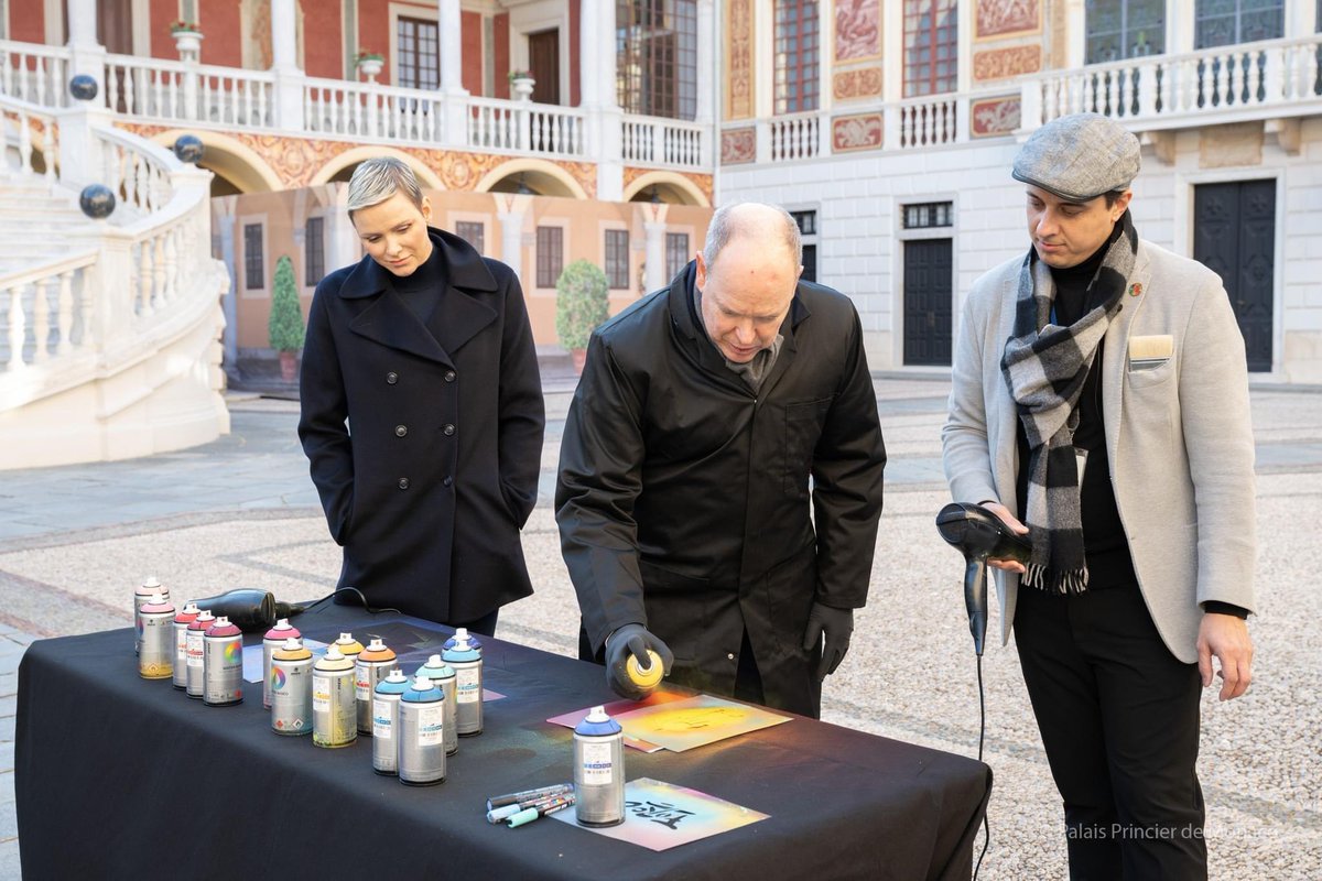 ChristinZ tweet media