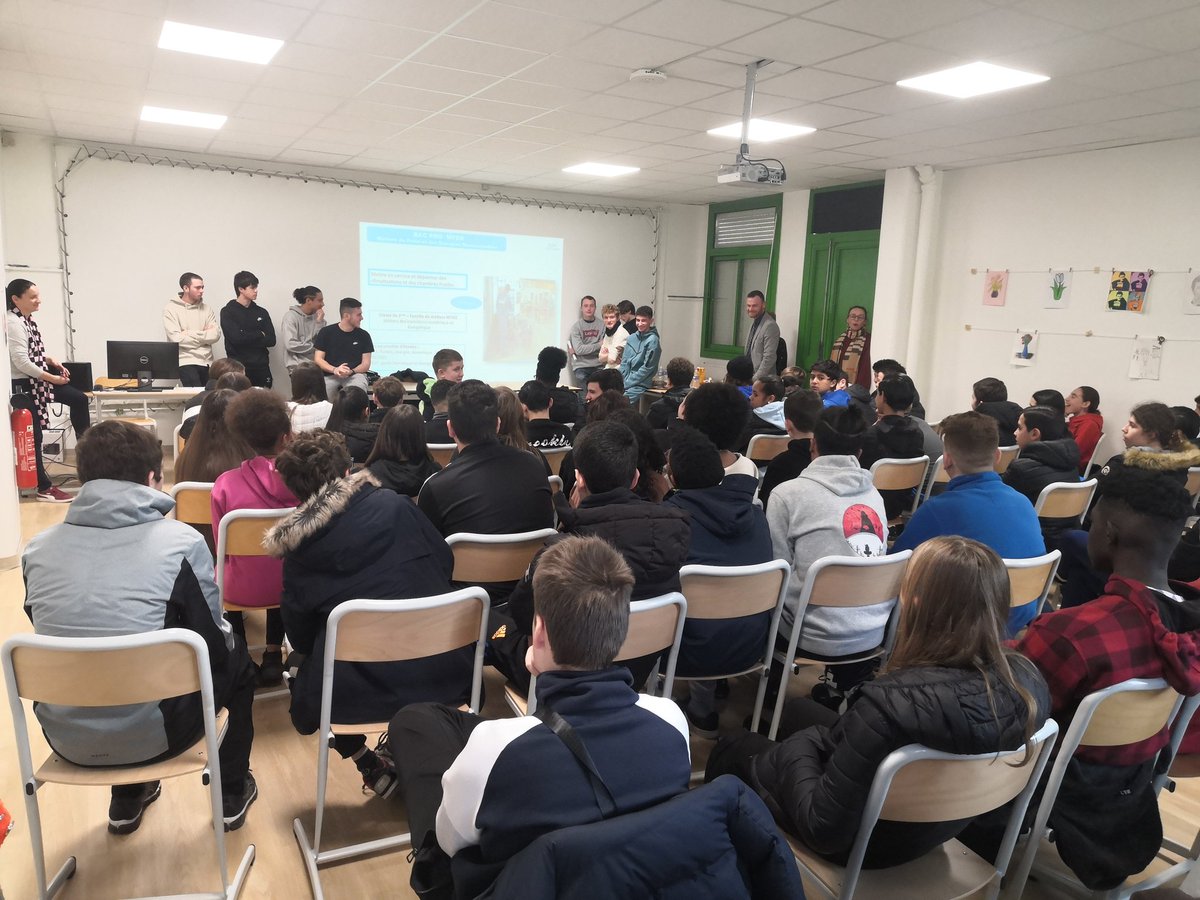 <a href="/ClgPhilCannes/">Collège Gérard Philipe Cannes</a> Des lycéens pleinement investis dans leur mission. Riches échanges dans le cadre de l'action "printemps des ambassadeurs" portée par le réseau #CannesLerins Témoignages par les pairs pour donner du sens.  🙏 #Hutinel #Carnot <a href="/LyceeBristol/">Lycée Bristol Cannes</a> <a href="/ProviseurC/">Proviseur CARNOT CANNES</a> <a href="/AcademieNice/">Académie de Nice</a>