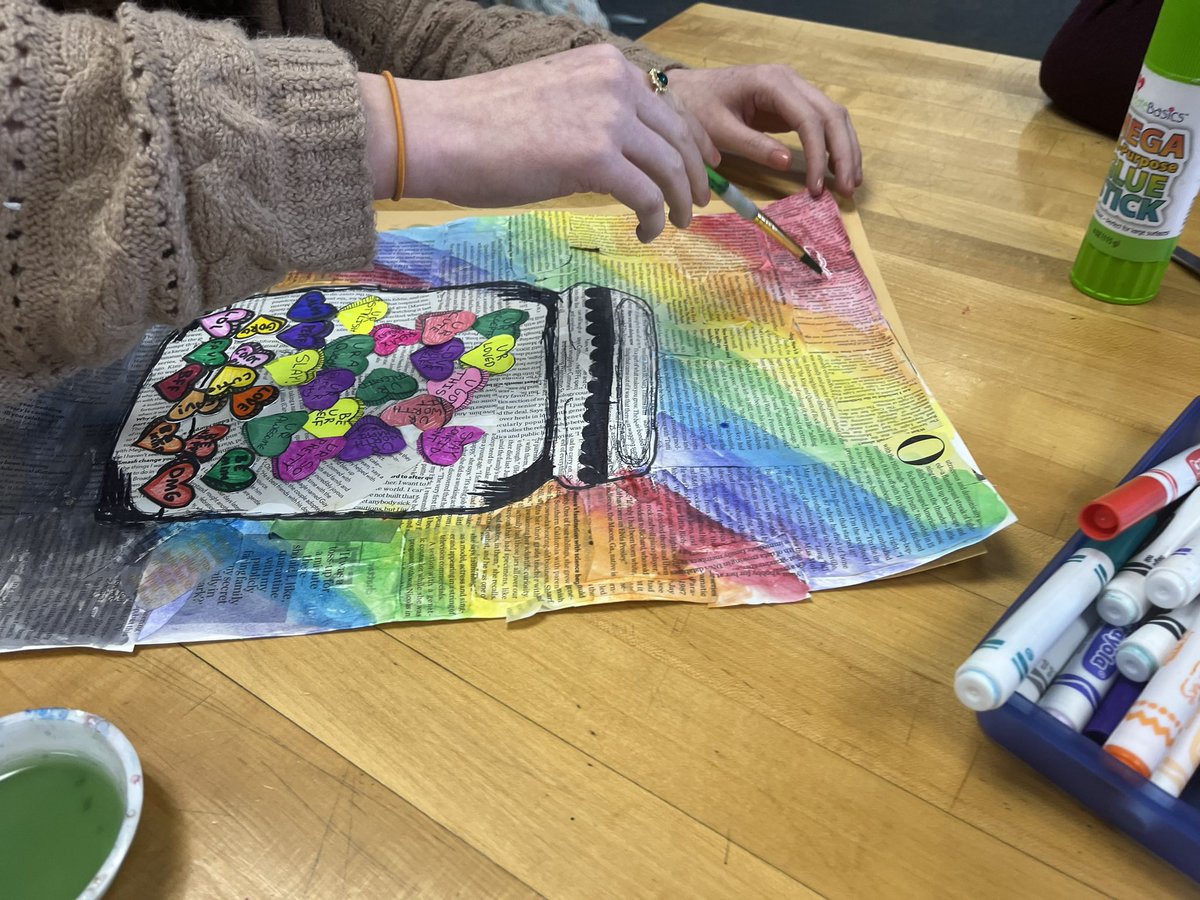 emily_lovee78's tweet image. Valentine affirmation heart project with 7th grade- one student wanted to wear my apron that hasn’t been worn in over 3 years!  #wdpride