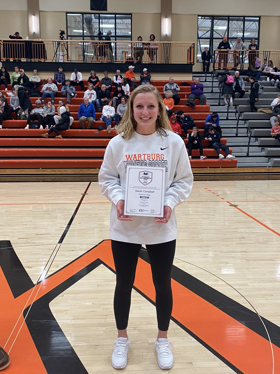WartburgKnights's tweet photo. Last week, our College Sports Communicators fall Academic All-Americans @AcadAllAmerica were presented with their plaques by their SIDs.
@wartburgwsoccer: Sarah Campbell
@wartburgfb: Sam Reyes and Owen Grover  
#studentathletes https://t.co/k8YE6UEEy5