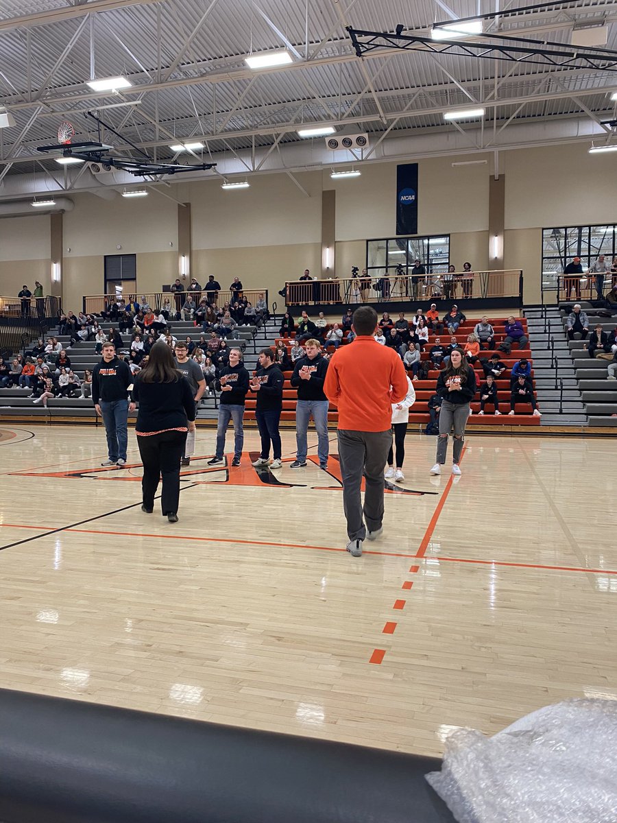 WartburgKnights's tweet photo. Last week, our College Sports Communicators fall Academic All-Americans @AcadAllAmerica were presented with their plaques by their SIDs.
@wartburgwsoccer: Sarah Campbell
@wartburgfb: Sam Reyes and Owen Grover  
#studentathletes https://t.co/k8YE6UEEy5
